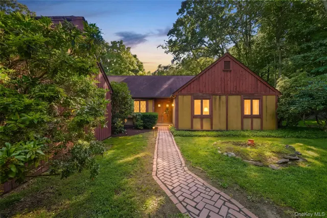 Popular Amawalk Real Estate