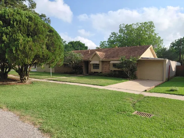 Cheap Danbury Heights Real Estate