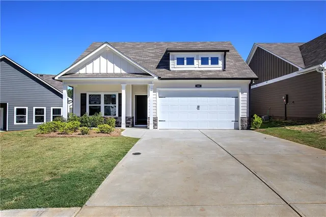 Popular The Retreat at Liberty Square Real Estate