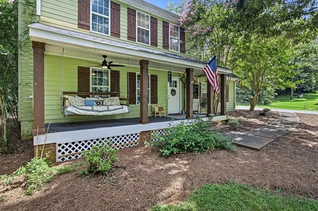 Popular Alcovy Crossing Real Estate