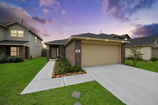 Popular Becker Fields Sec 3 Real Estate