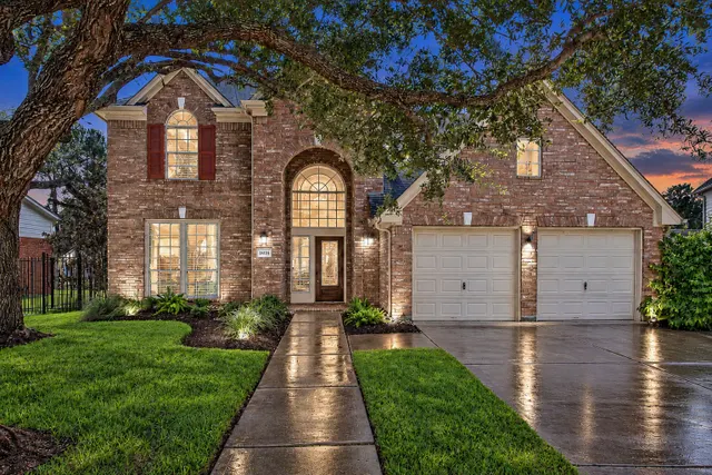 Popular FALCON POINT Real Estate
