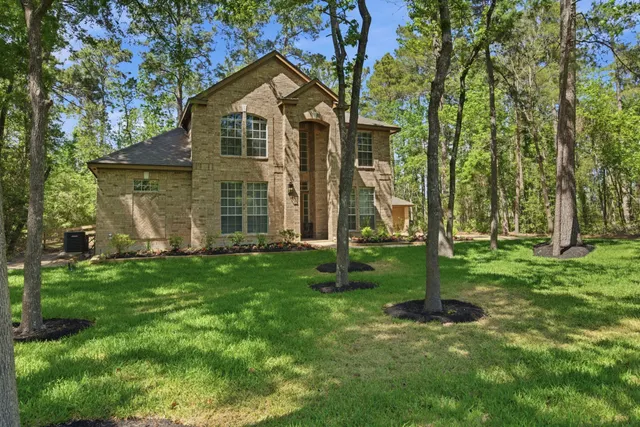 Popular Mostyn Manor 01 Real Estate