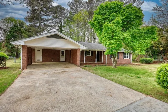 Popular Pine Forest Real Estate