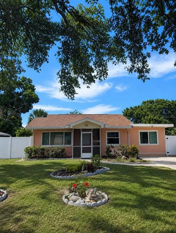 Expensive NORTH EDGEWOOD SEC OF VENICE Real Estate