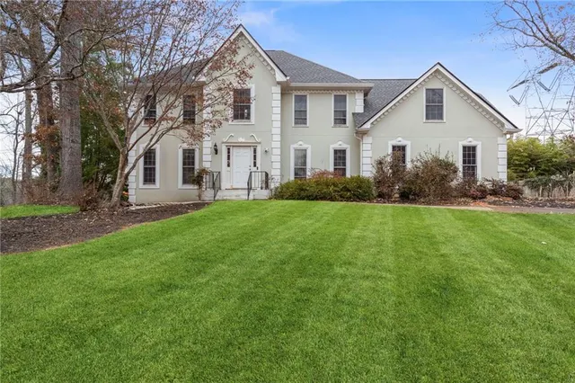 Popular Cherokee Woods 07 Real Estate