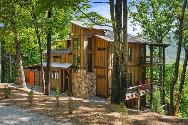 Popular AMY CREEK Real Estate