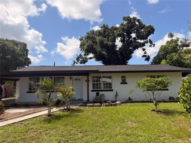 Popular PARADISE GARDENS Real Estate