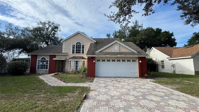 Popular HIAWASSEE OAKS Real Estate