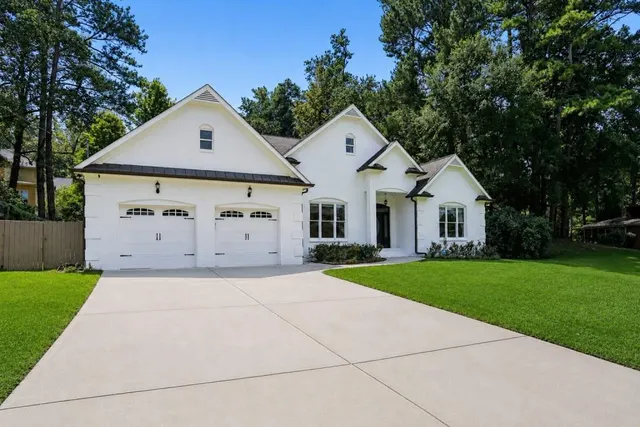 Popular Pinedale Manor Real Estate