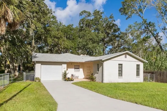 Popular BEACON WOODS GOLF COUNTRY Real Estate