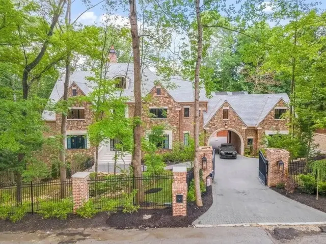 Popular ADAMS DRIVE ESTATES Real Estate