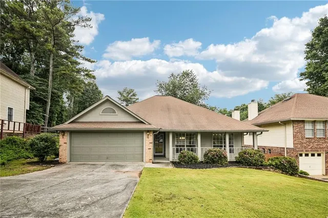Popular Due West Crossing Real Estate