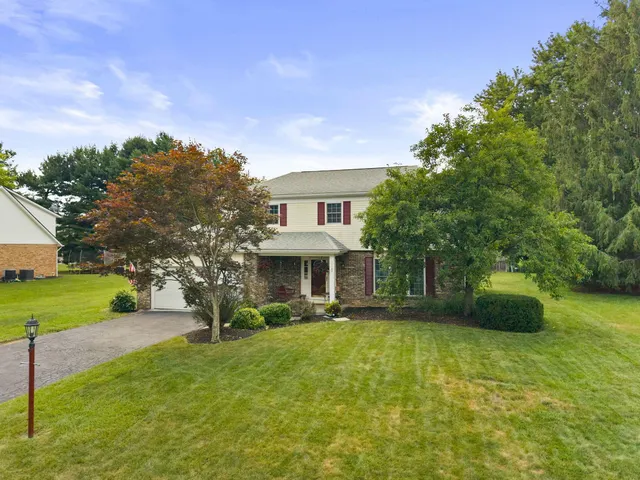 Popular Huntington Hills Real Estate