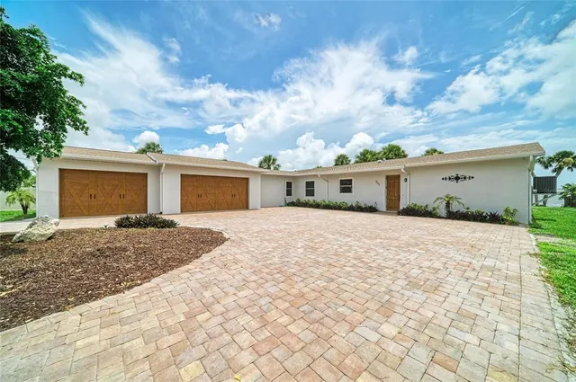 Popular BRUCEWOOD BAYOU Real Estate