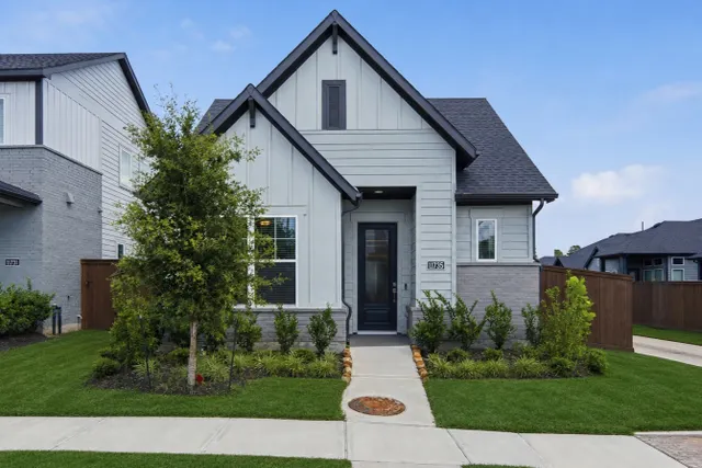 Popular Groves Sec 41 Real Estate