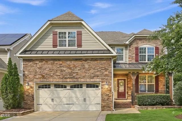 Popular 12 Oaks Real Estate