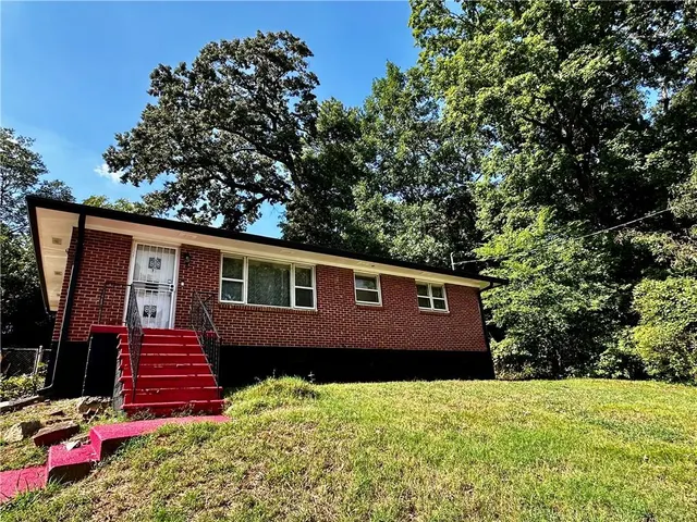Popular Springdale Gardens Real Estate