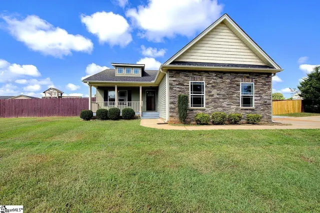 Popular Sandy Springs Ridge Real Estate