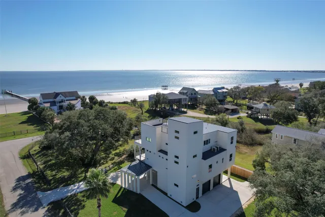 Popular Bay Vista Real Estate