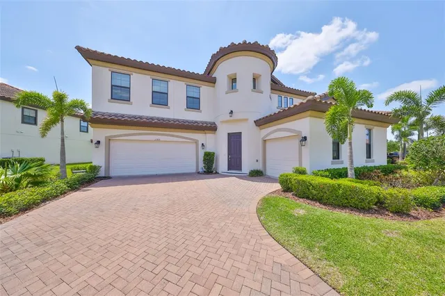 Popular WATERLEAF PH 4A-1 Real Estate