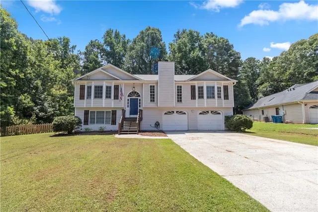 Popular Chateau Royale Real Estate