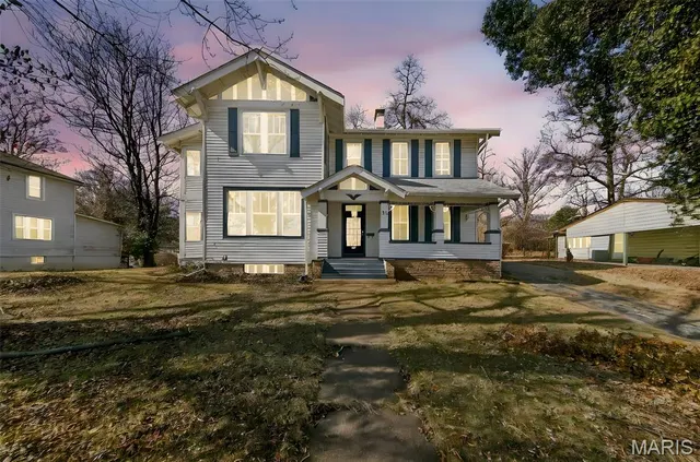 Popular Miller Place Real Estate