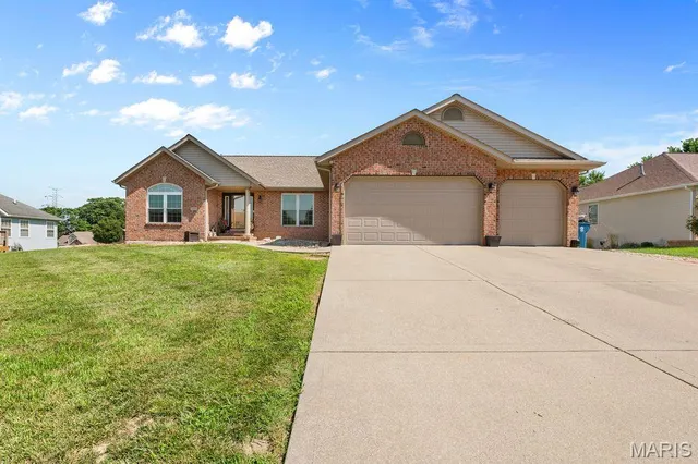 Popular Keebler Oaks Real Estate