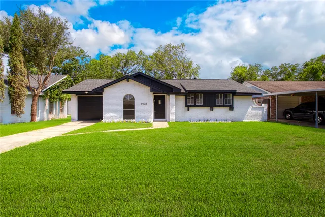 Popular Heather Glen Sec 01 Real Estate