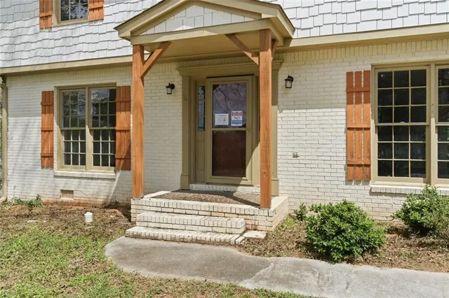 Popular Rolling Green Real Estate
