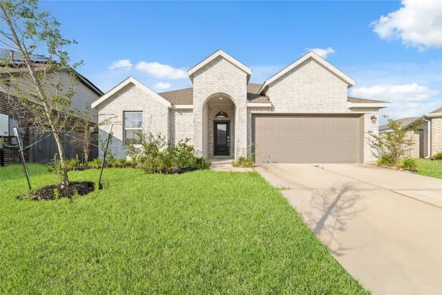 Popular Winward Sec 8 Real Estate