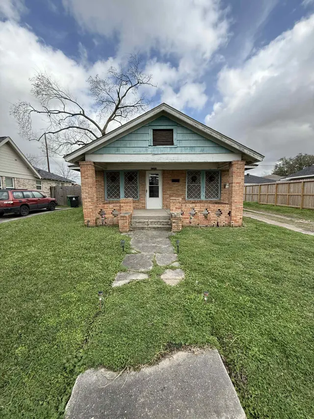 Expensive Pineview Manor Real Estate