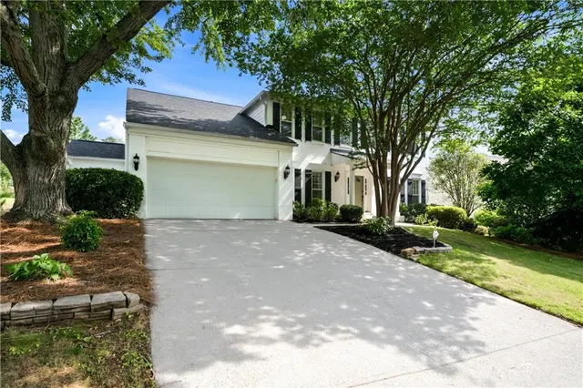 Popular Olde Canton Chase Real Estate