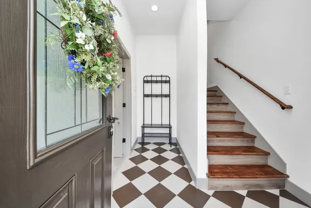 Popular KNOX COURT Real Estate