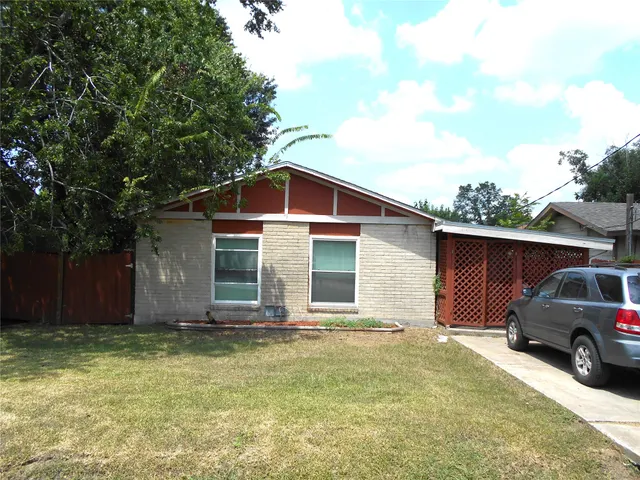 Popular Houston Manor Real Estate