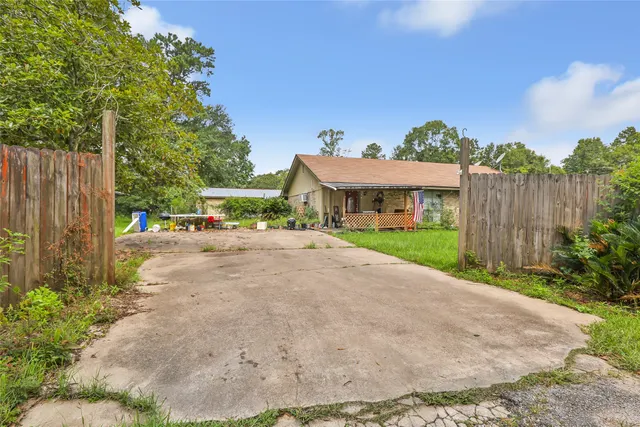 Popular BRIAR OAKS Real Estate