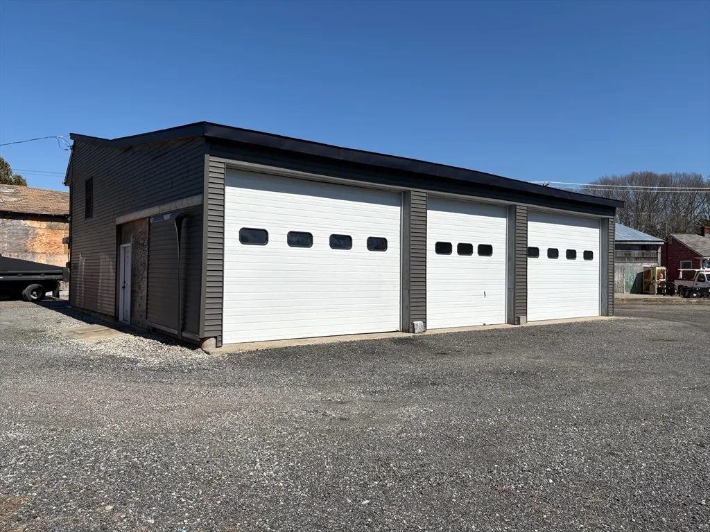 2452 Gar Hwy,Unit C Swansea, Swansea, MA 02777
