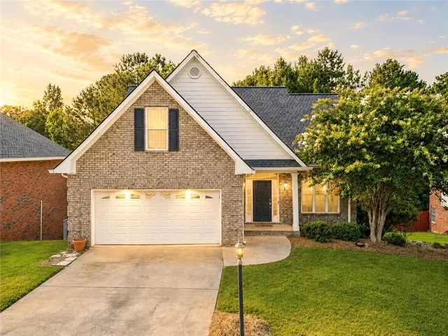 Popular Huntington Shoals Real Estate