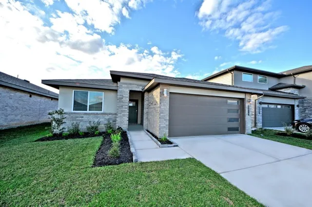 Cheap Lakeview Retreat Sec 8 Real Estate