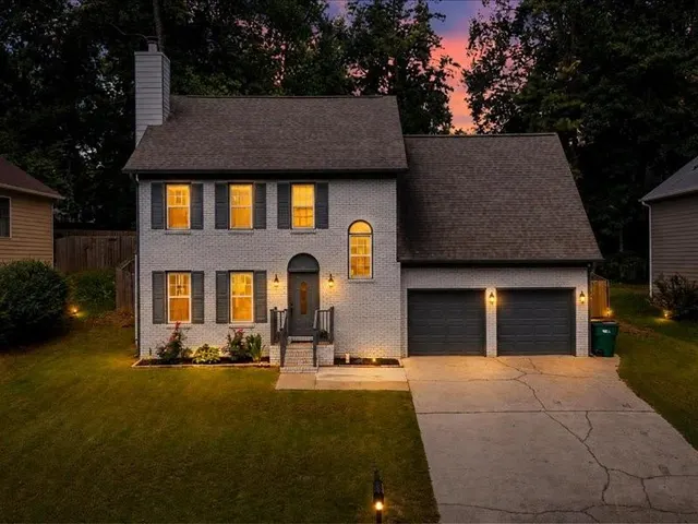 Popular Wellington Manor Real Estate