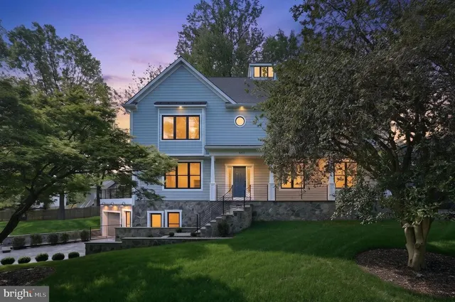 Popular Westhampton Real Estate