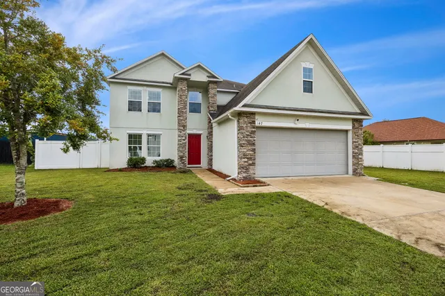 Popular The Lakes Real Estate