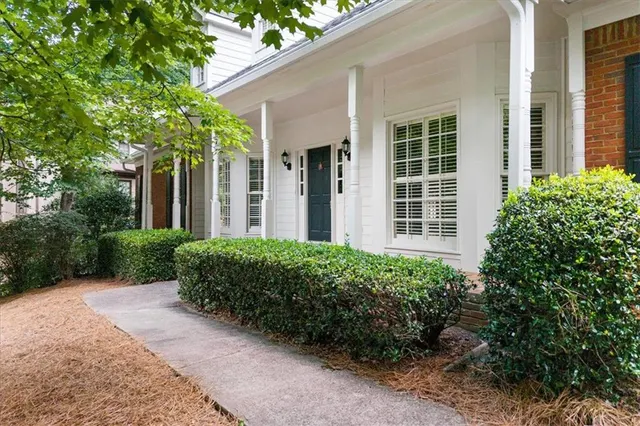 Popular River Glen Real Estate