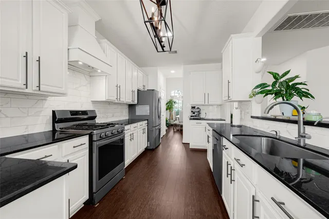 Popular Gosling Pines Sec 02 Real Estate