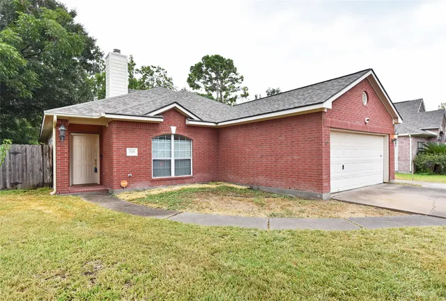 Popular Laurel Oaks Manor Real Estate