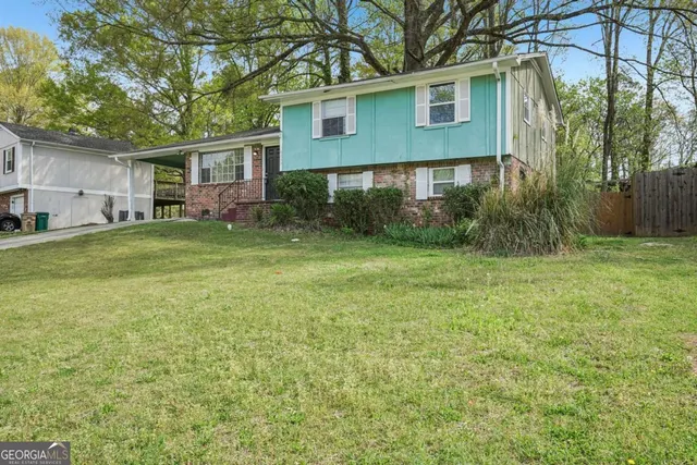 Popular Clayton Ridge Real Estate