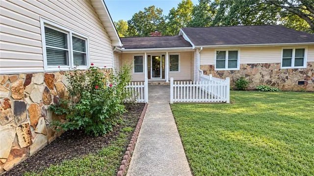 Popular Southmoore Real Estate