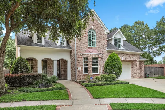 Popular Bay Oaks Sec 21 Real Estate