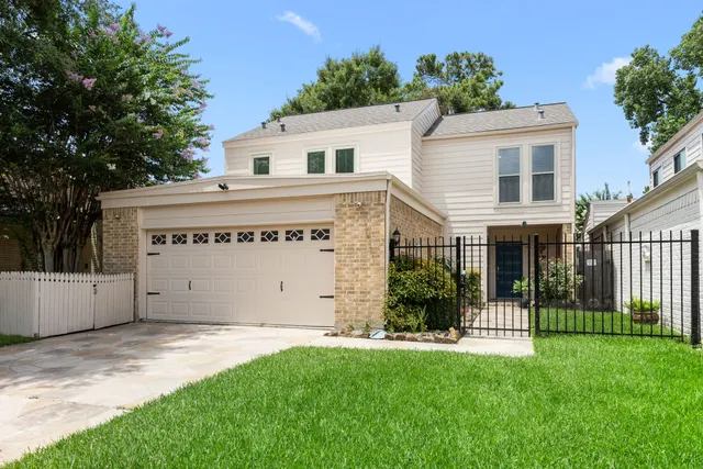Popular Bunker Hill Forest Real Estate