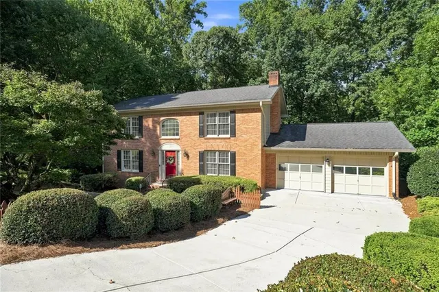Popular Jamestown 01 Real Estate